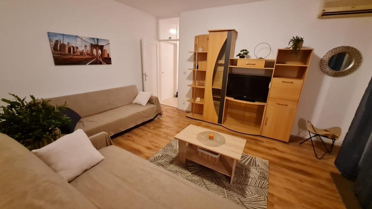 Apartment Lola Split Exterior photo